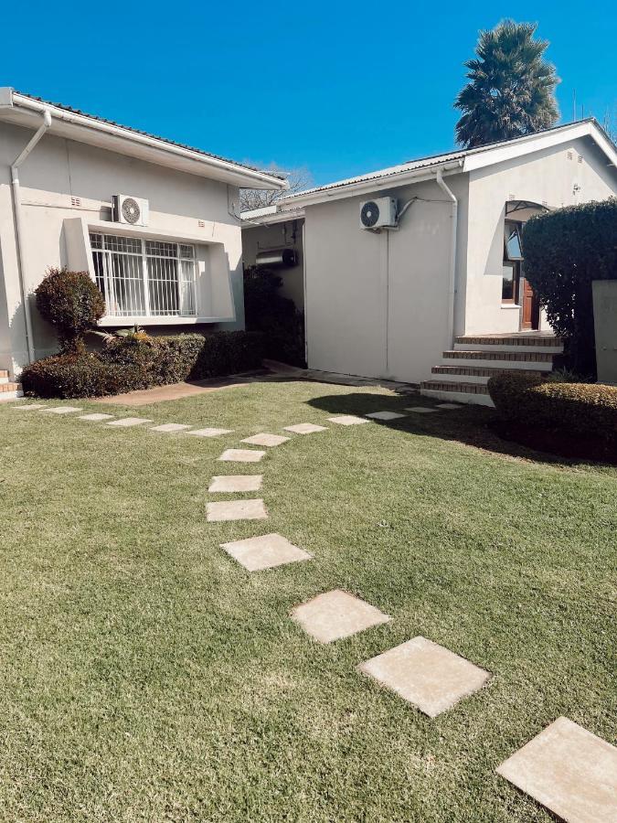 Coco Lodge Mthatha Exterior foto